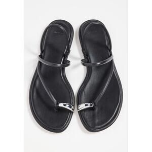 Vince Lucila Black Leather Thong Sandals - Size 9